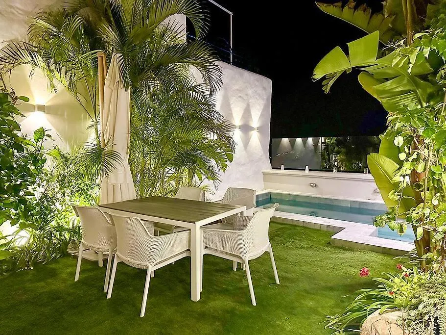 Luxury Center Townhouse In Frigiliana With Pool And Parking Hansonholiday Rentals Holiday home