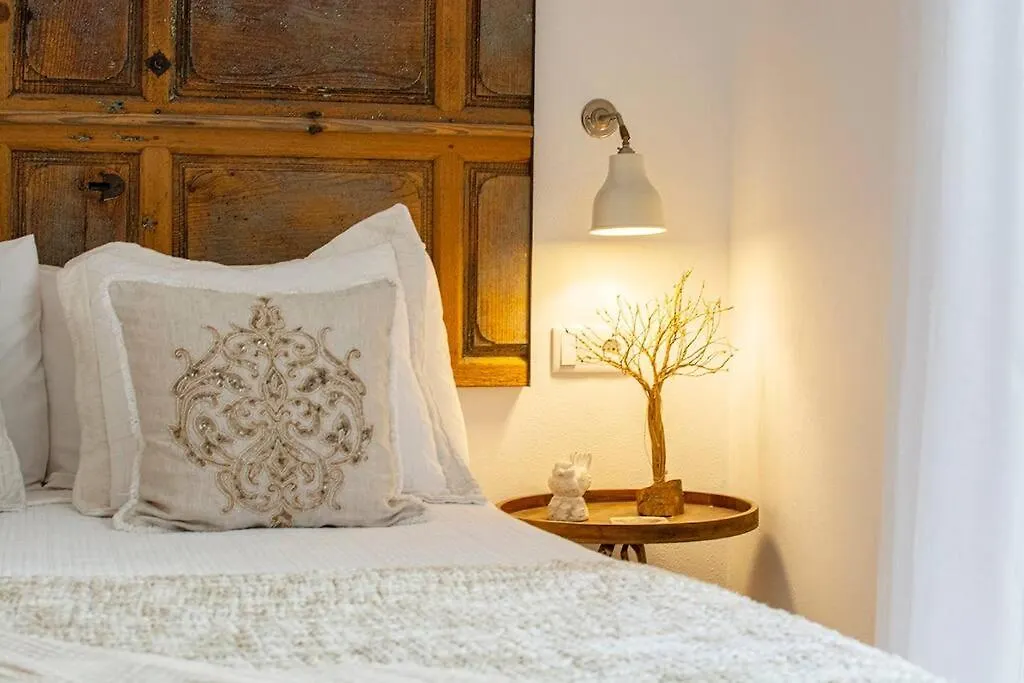Luxury Center Townhouse In Frigiliana With Pool And Parking Hansonholiday Rentals 0*,