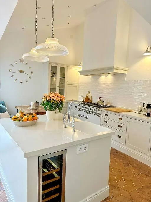 Luxury Center Townhouse In Frigiliana With Pool And Parking Hansonholiday Rentals Holiday home