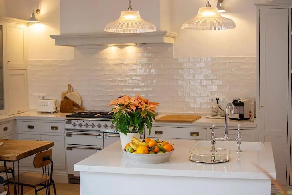 Luxury Center Townhouse In Frigiliana With Pool And Parking Hansonholiday Rentals Holiday home