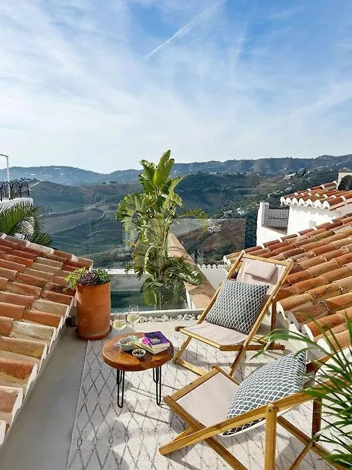 Holiday home Luxury Center Townhouse In Frigiliana With Pool And Parking Hansonholiday Rentals
